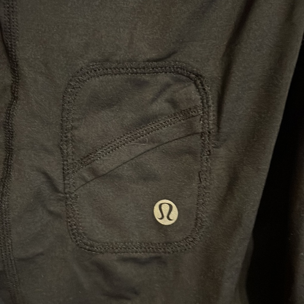 Lululemon Barre Ruched Color Block Top Size 6, Bl… - image 4